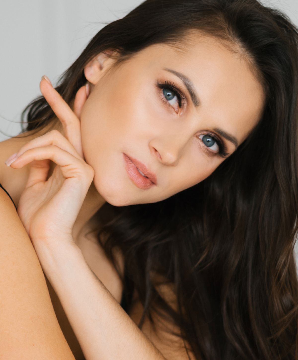 Vancouver lower blepharoplasty patient model